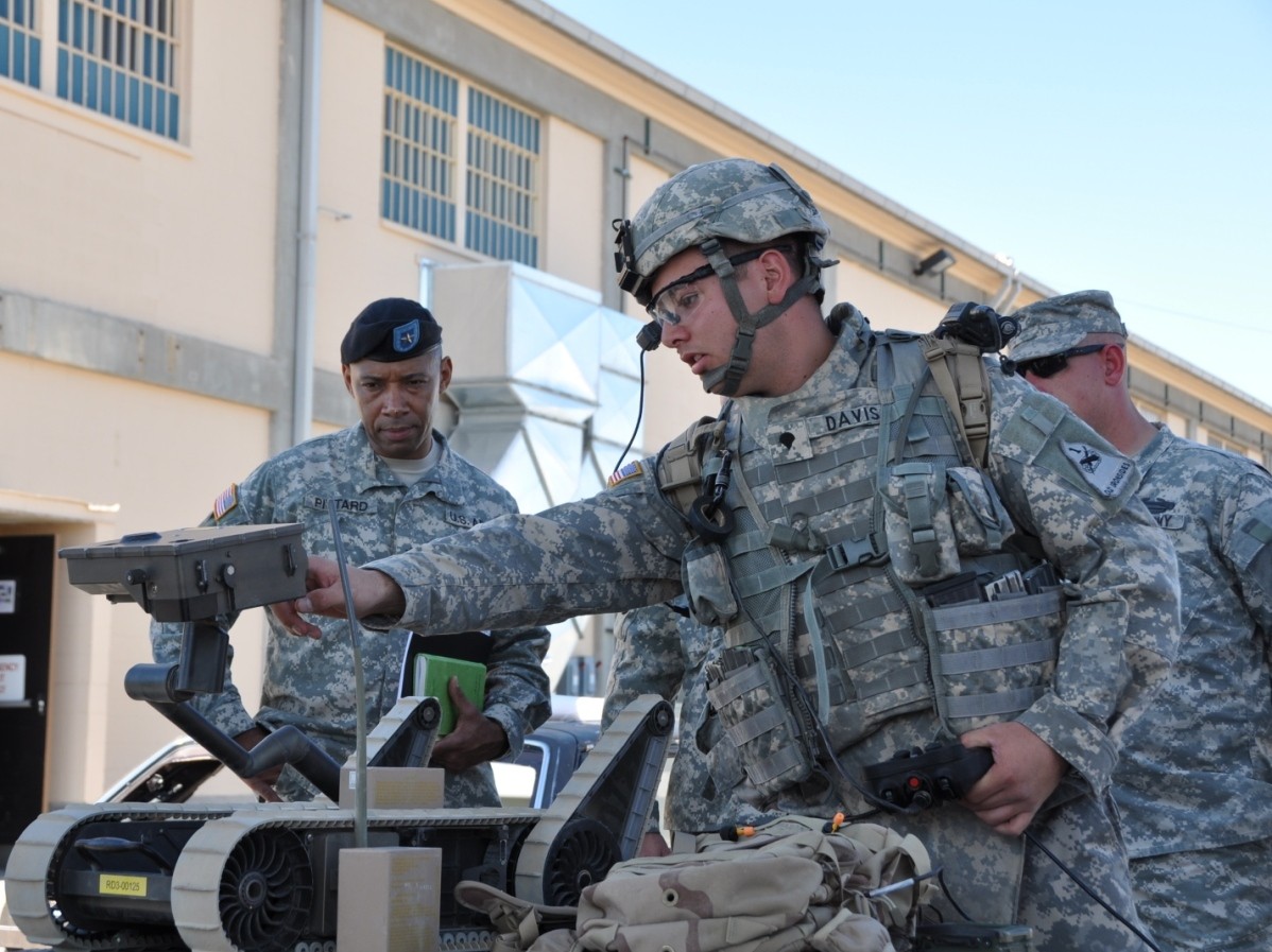 BG Pittard Visits FFID to review the BCT Modernization Program ...