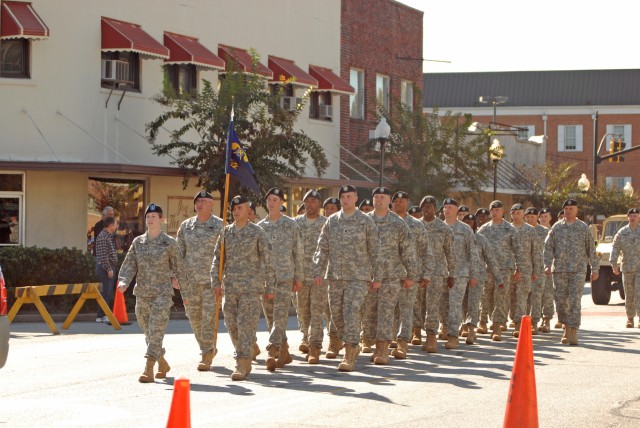 Hinesville Vet Parade