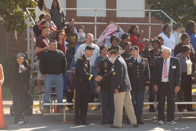 Hinesville Vet Parade