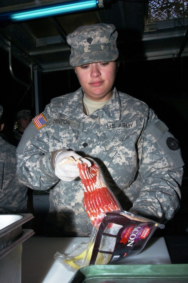 Local Army cooks heat their way to the top