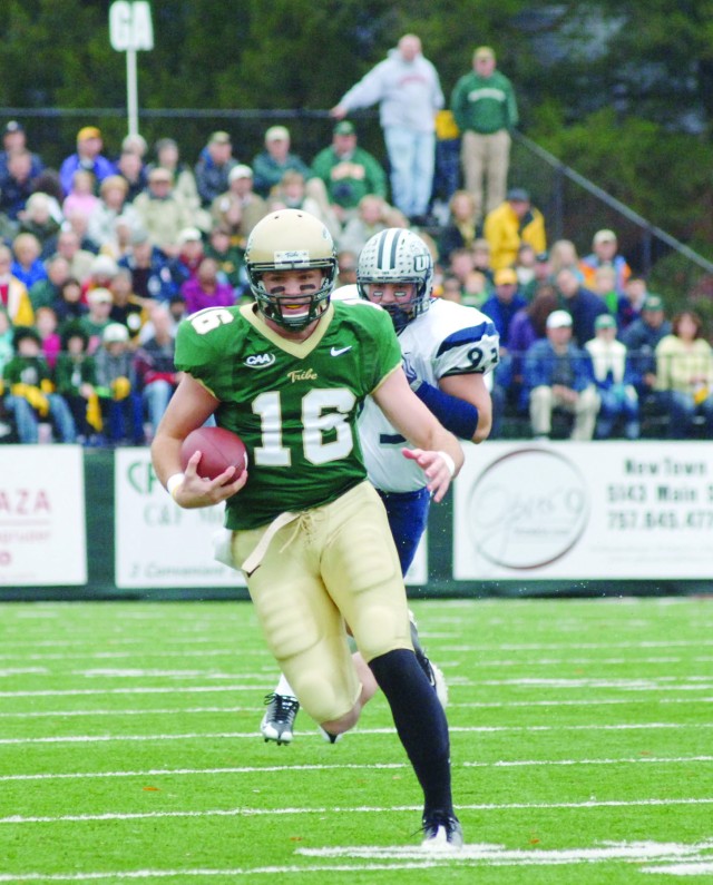 Soldiers Share Spotlight at Historic William &amp; Mary Game