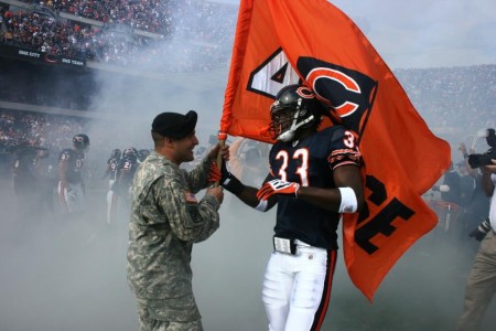 DVIDS - Images - Chicago Bears Honor the Military for Veterans Day