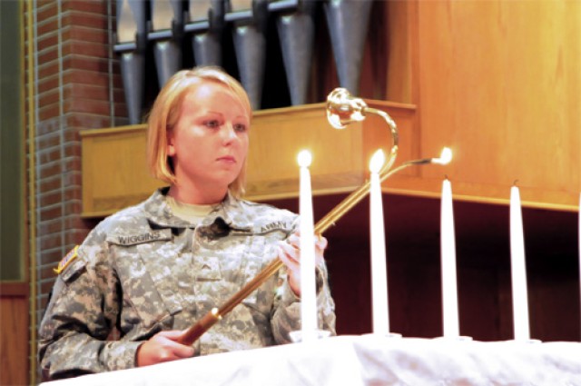 Fort Eustis holds service for Fort Hood&#039;s wounded, fallen