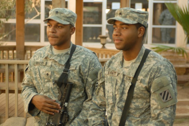 Battle Buddies Re-enlist to Serve Together