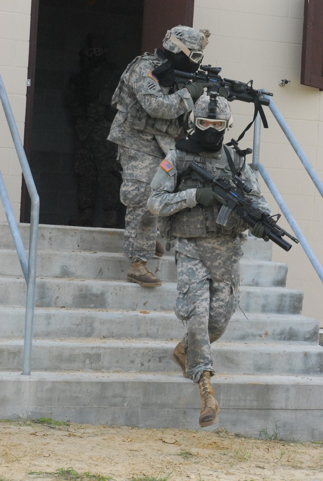 Live-fire Training Readies 3/7 Inf