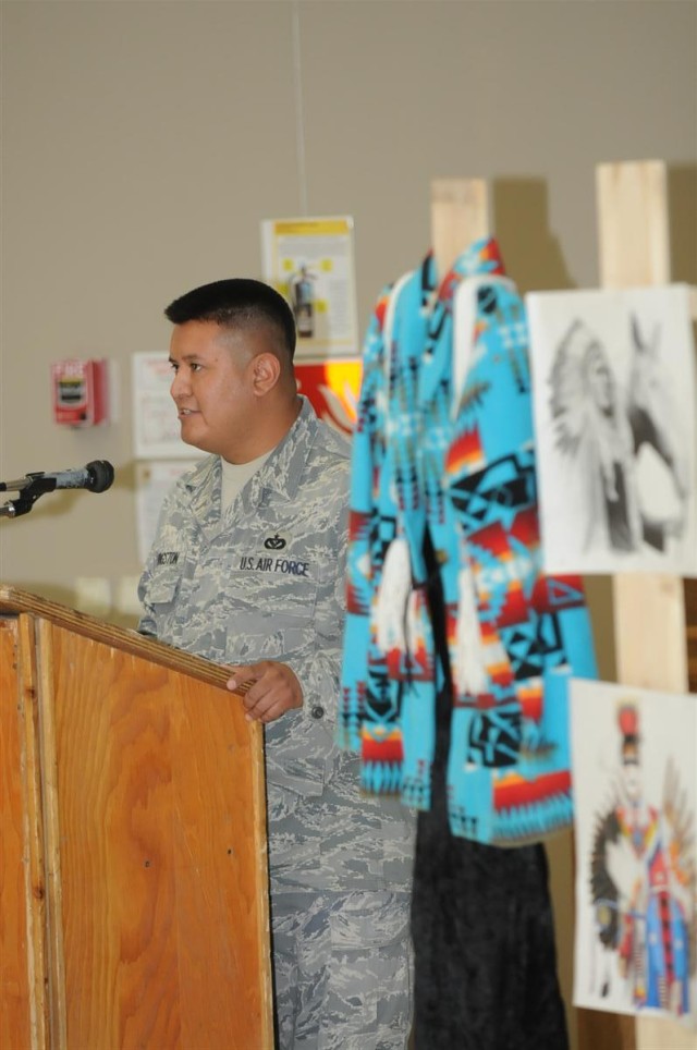 Navajo tribesman speaks at luncheon honoring Native Americans