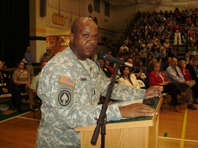 Sustainers speak at Veteran&#039;s Day celebrations