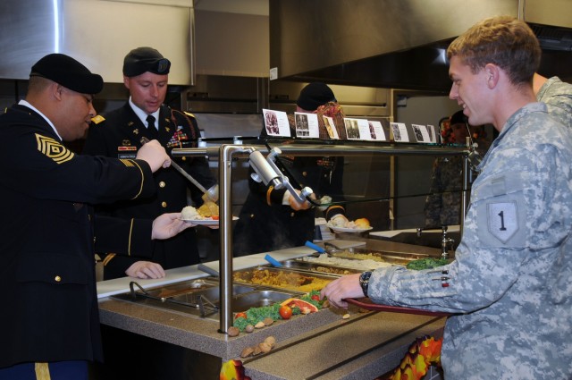 FORT RILEY SOLDIERS CELEBRATE &#039;THANKSGIVING FEAST OF HISTORY&#039;