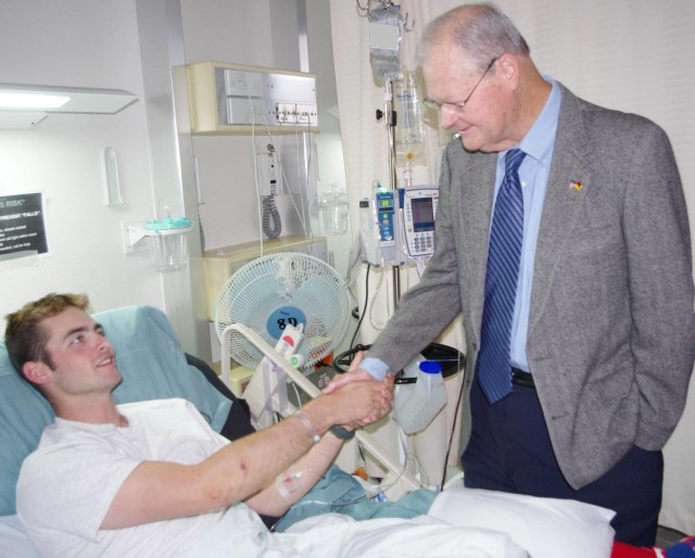 U.S. Rep. Ike Skelton visits Sgt. Daniel Biskey on Thanksgiving