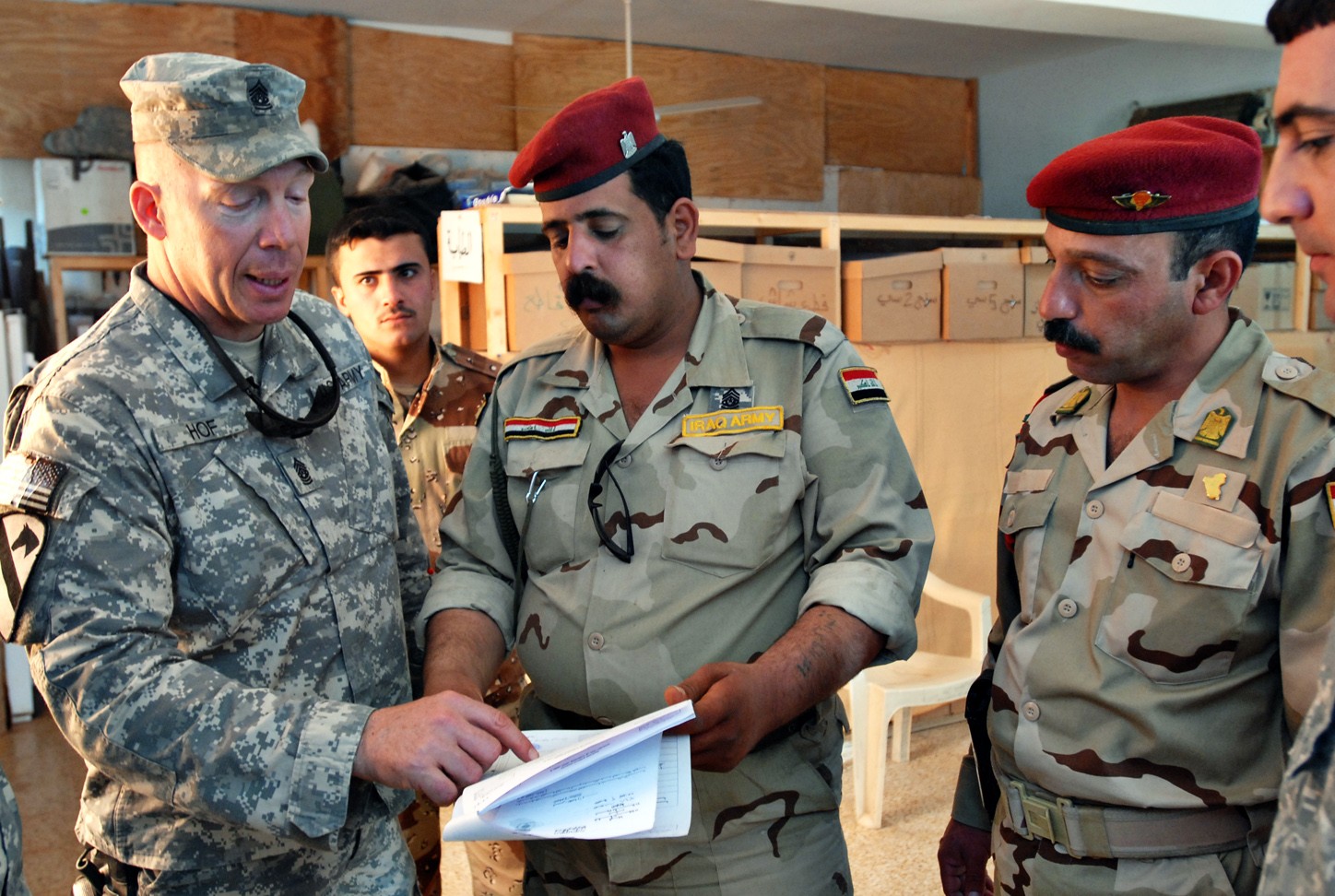 Iraqi, U.S. command sergeants major visit troops | Article | The United ...