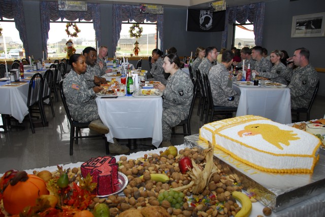 101st CAB Thanksgiving Feast