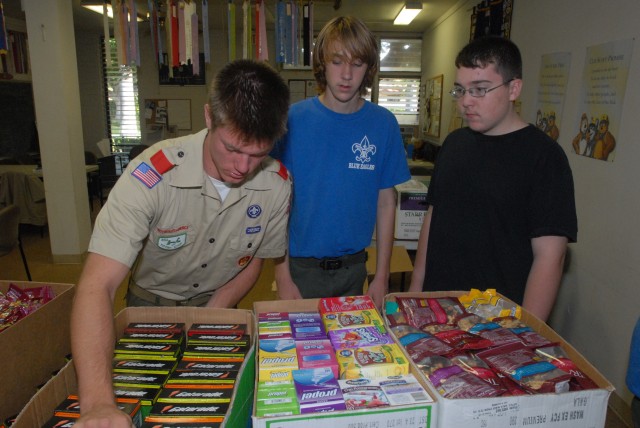 Eagle Scout Helps Deployed Soldiers