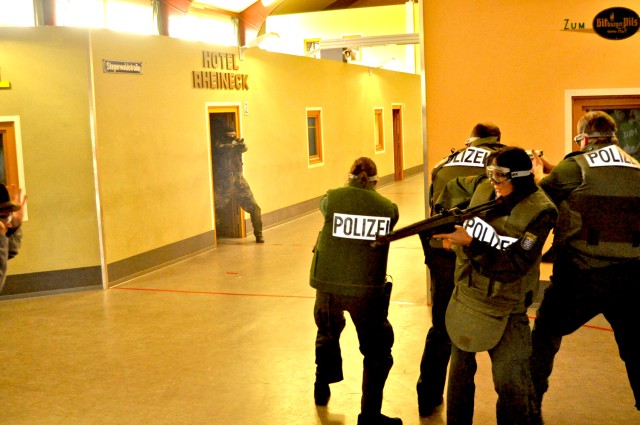 German, U.S. law enforcers share expertise
