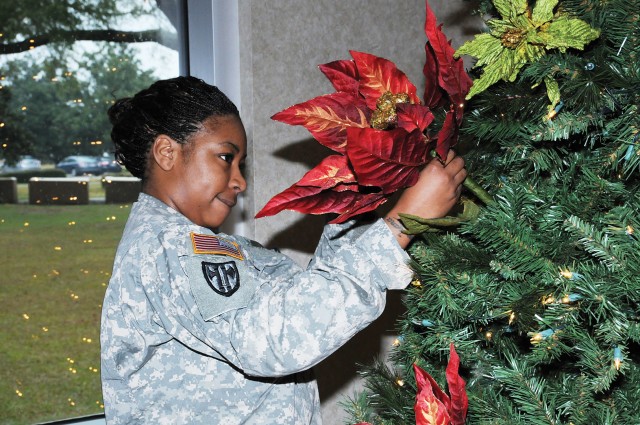 Sights of the season -- post, Wiregrass events spread holiday cheer