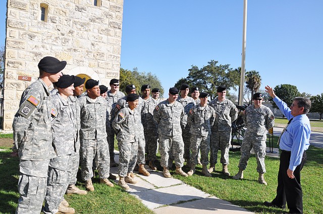 USAG NCOs tour post