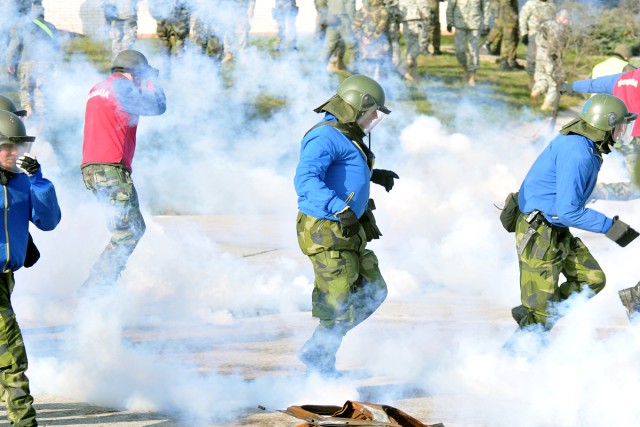 KFOR Soldiers combine forces to master art of quelling hostility