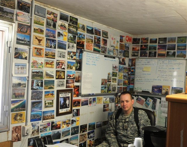 Postcards from family, friends at home lift Soldier&#039;s spirits