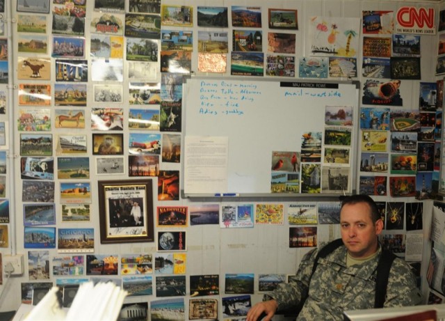 Postcards from family, friends at home lift Soldier&#039;s spirits