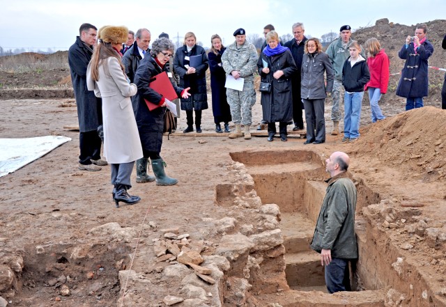 Roman relics: New military housing site gives students firsthand history lesson