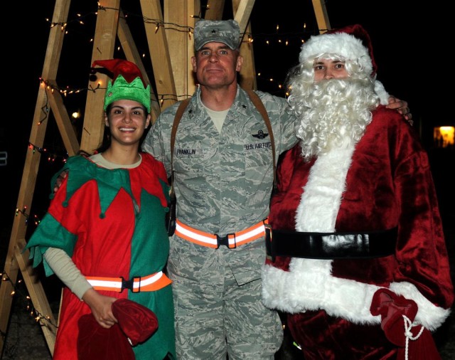 Combat Carolers bring holiday cheer to JBB