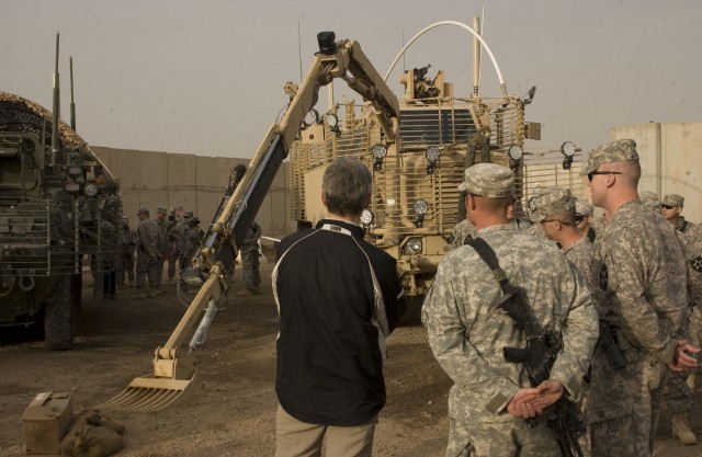 Army Secretary visits FOB Warhorse