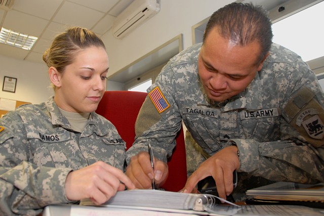Headquarters supply Soldiers gear up for Army competition