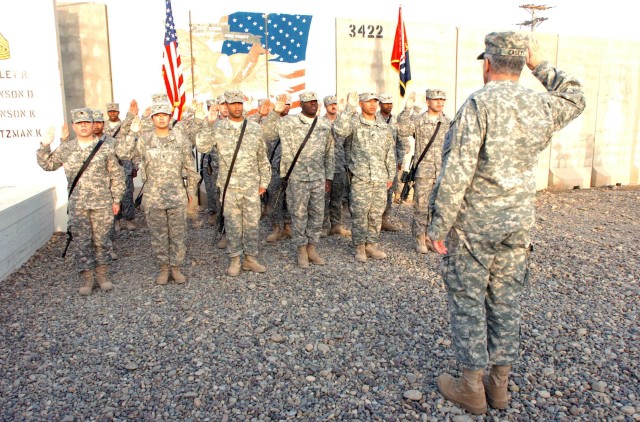 Army Chief of Staff reups TF Wings Soldiers