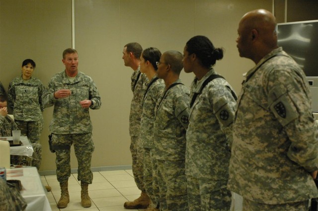 Sergeant major of the Army visits Balad