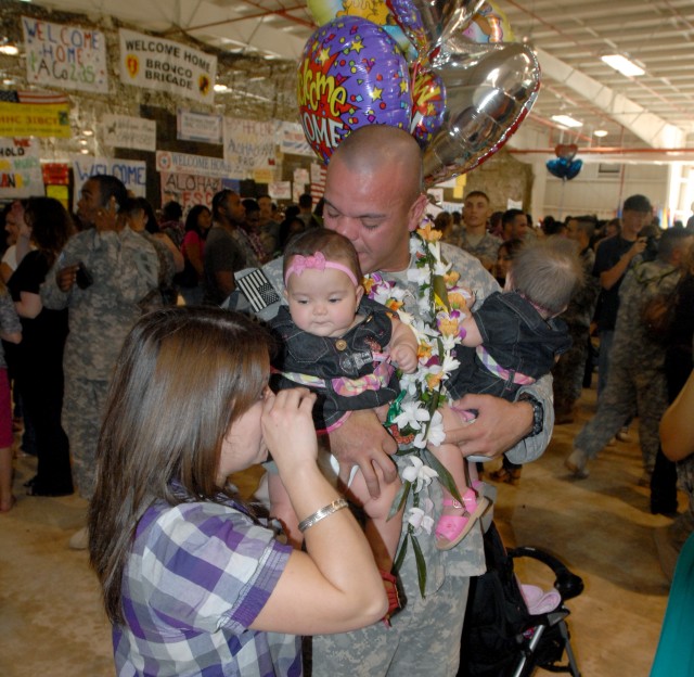 &#039;First in, Last out&#039; battalion returns home from Iraq