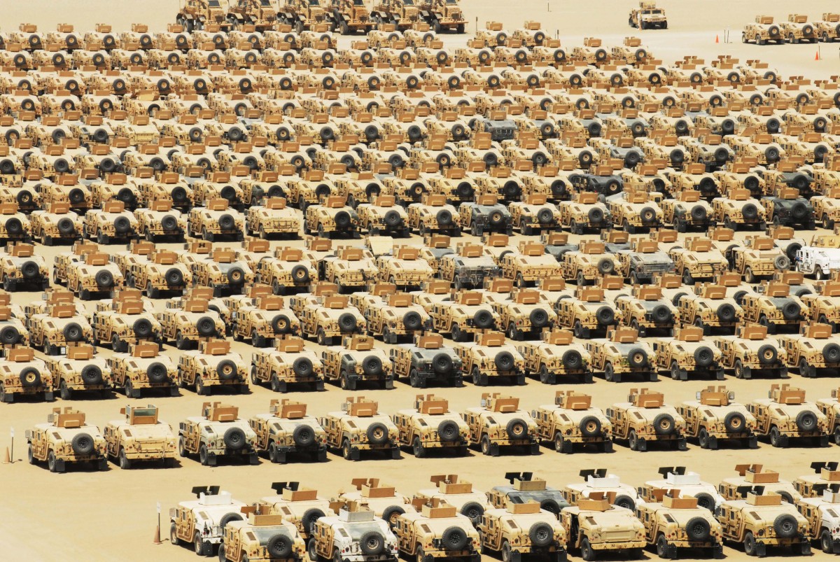 Logistics planners converge on Kuwait to coordinate next phase of Iraq