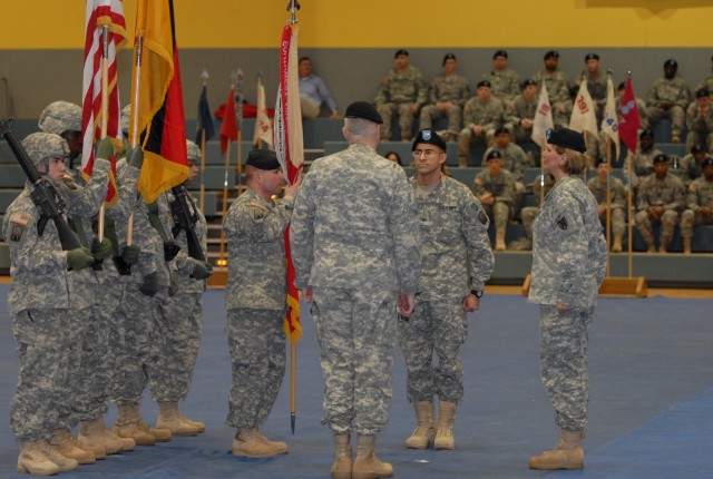 16th Sust. Bde. Soldiers welcome new commander