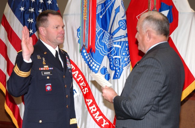 Maj. Gen. Wiggins takes oath