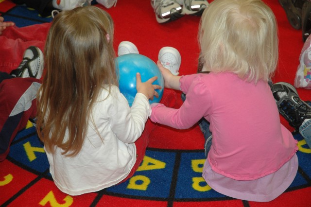Young bodies learn sports with Gym Jam