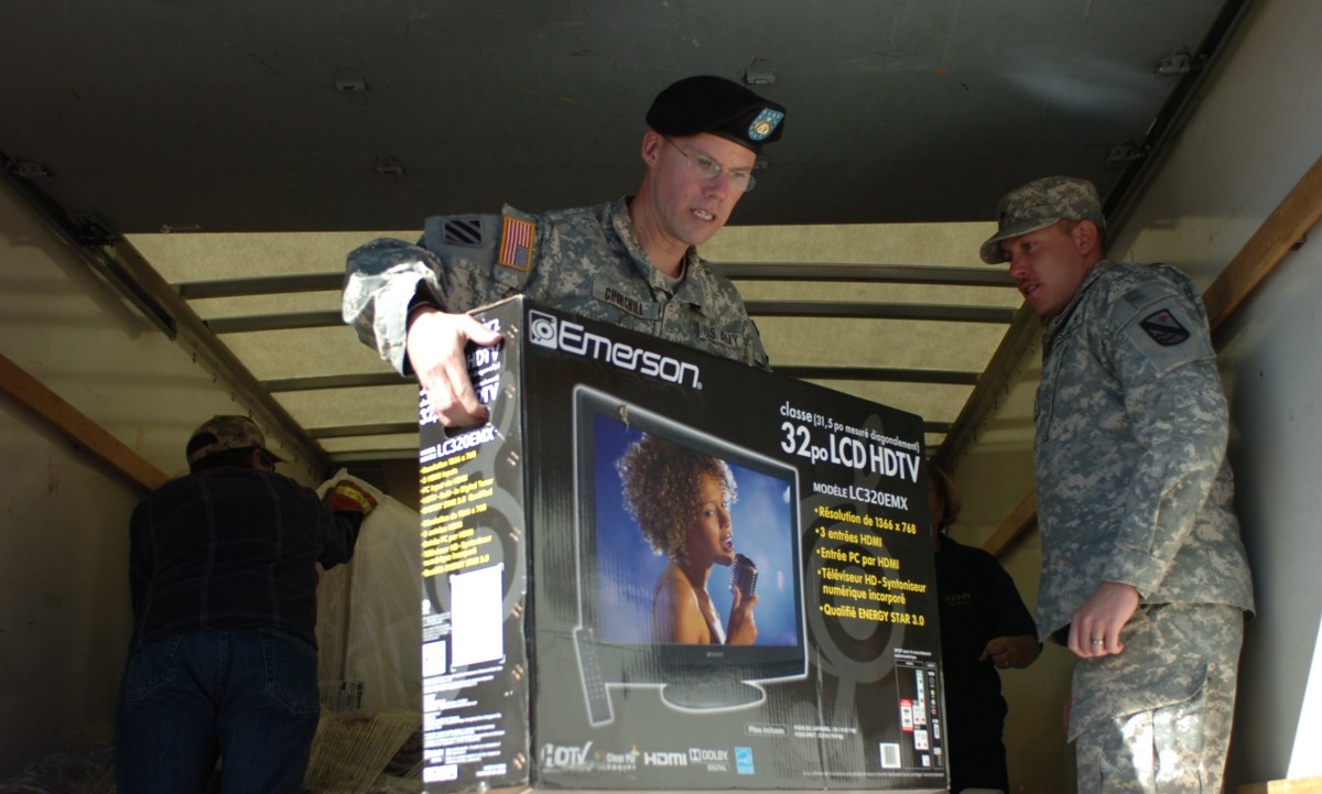 Christmas In October For Deployed Soldiers | Article | The United ...