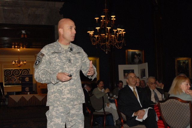 Anderson addresses progress in Iraq at luncheon in Chicago