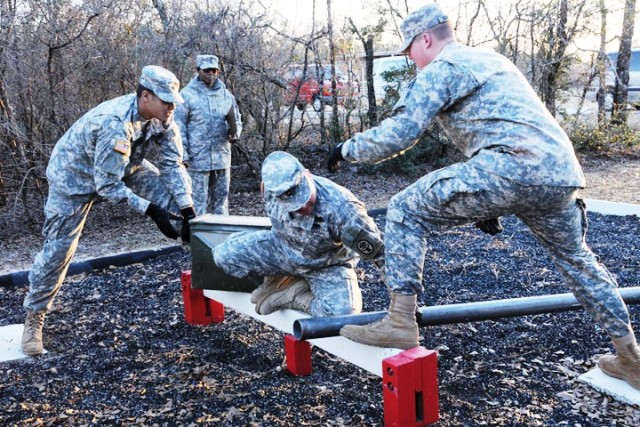 VETCOM improves Soldiers&#039; leadership, warrior tasks