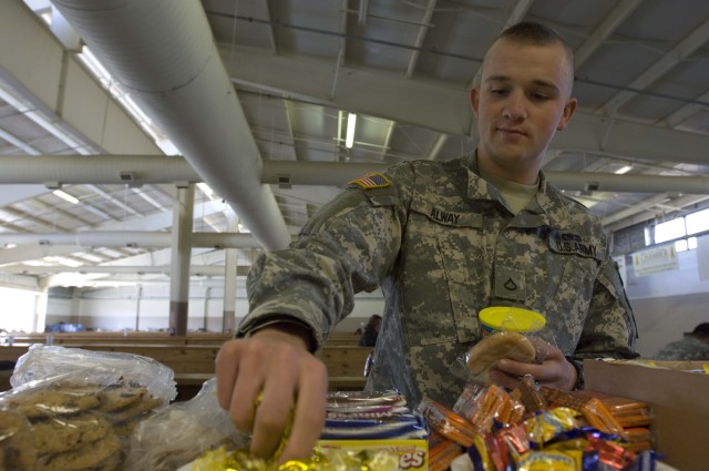 Red Cross provides Fort Bragg Soldiers with home touch