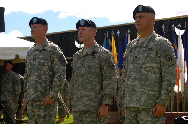 25 ID Special Troops Battalion Changes Command