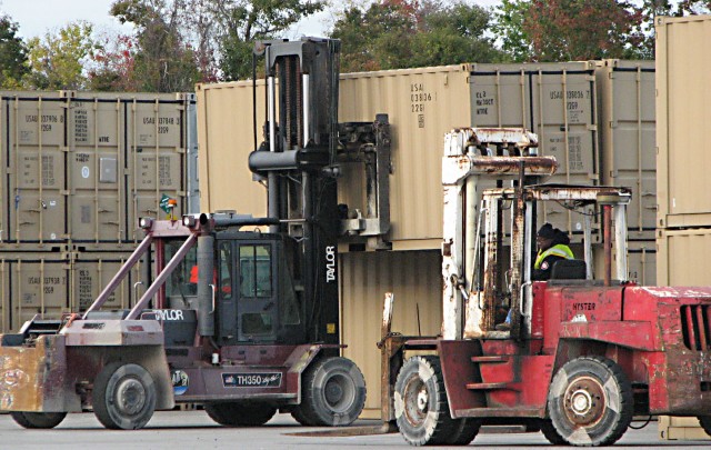 Pomeroy unloads cargo in Charleston