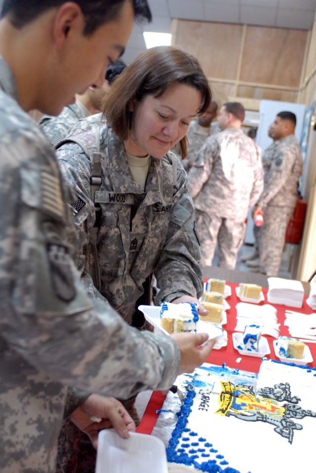 Army&#039;s newest leaders welcomed into elite corps of Soldiers
