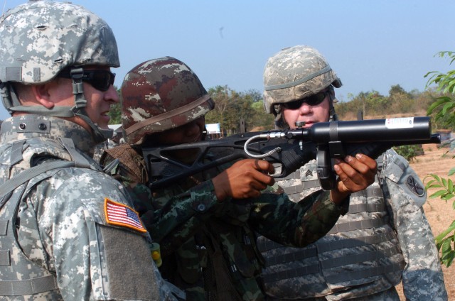 Class familiarizes US, Thai Soldiers with non-lethal weapons