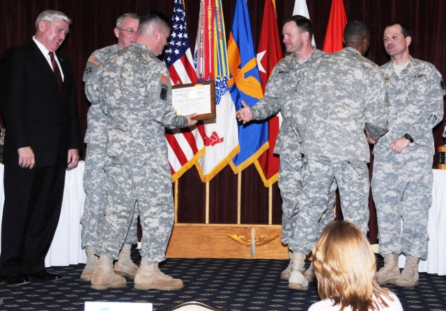 Fort Rucker air traffic service Soldier, unit earn AAAA awards