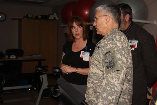 CSA visits Fort Campbell