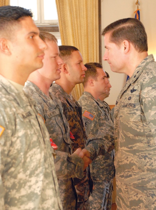 1/10th Soldiers' heroic actions result in Bronze Star Medals