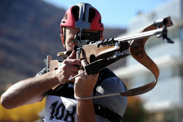 Teela shoots standing in biathlon