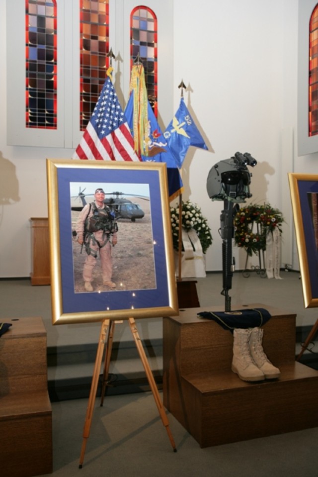 Lives of fallen 1-214th Aviation Regiment troops honored in memorial ceremony