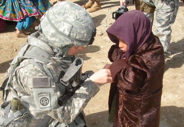 Afghan Army, partners, deliver tents, blankets to Afghans in need