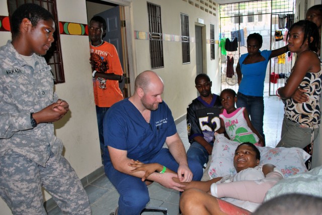 Civil affairs team helps strengthen U.N., Government of Haiti, NGO network in St. Marc