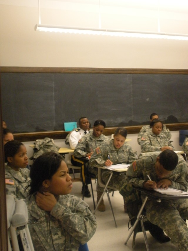 MDW Command Sergeant Major Speaks with Cadets at Howard University