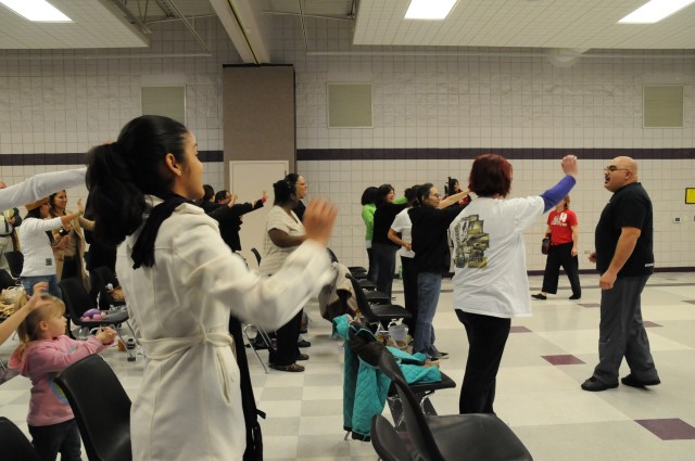 Fort Bragg Family members learn about self defense at seminar